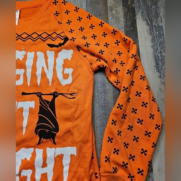 HALLOWEEN Ugly Sweater style Shirt Lights Up XS Orange Black Bats - Picture 4 of 9